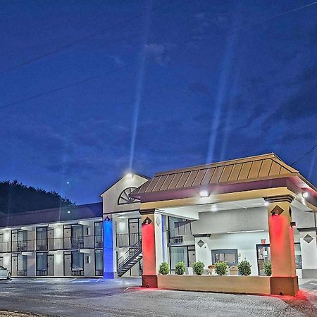 ซูเปอร์ 8 บาย วินด์แฮม แมเรียน นอร์ทแคโรไลนา Hotel ภายนอก รูปภาพ