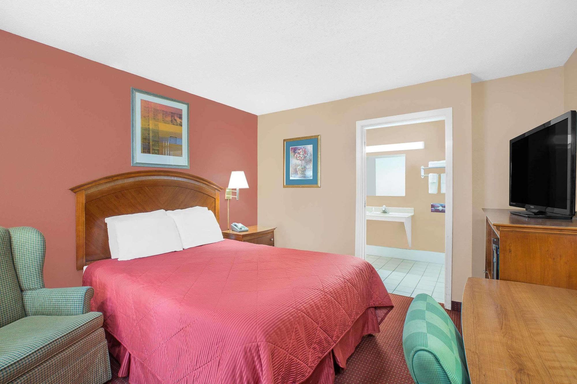 ซูเปอร์ 8 บาย วินด์แฮม แมเรียน นอร์ทแคโรไลนา Hotel ภายนอก รูปภาพ